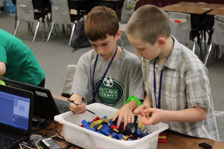 Fairview Robotics Camp: Building Bots To Battle | Ages 8-13 (2023-07-17 - 2023-07-21)