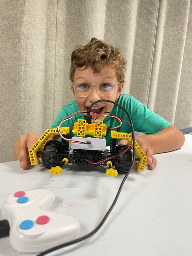 Nolensville - Robotics Camp: Engineering Planes, Tanks and Automobiles | Ages 8-13 (2024-06-24 - 2024-06-28)