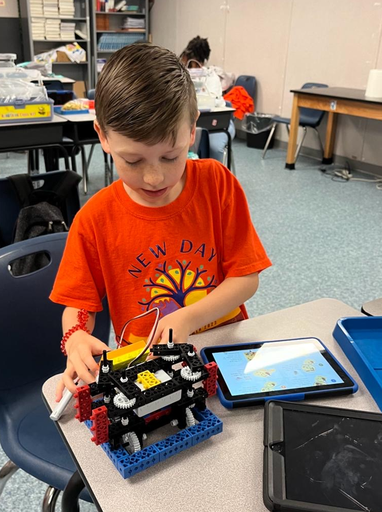 Spring Hill | Robotics Camp: STEM Coding &amp; Robotics | Ages 8-13 (2025-06-23 - 2025-06-27)