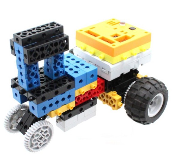 Franklin | Robotics Camp: STEM Inventions | Ages 7-12 (2025-06-30 - 2025-07-03)
